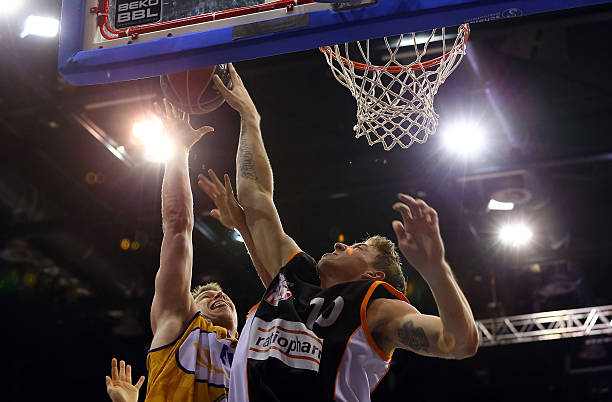 更是瞬间的 更是瞬间的