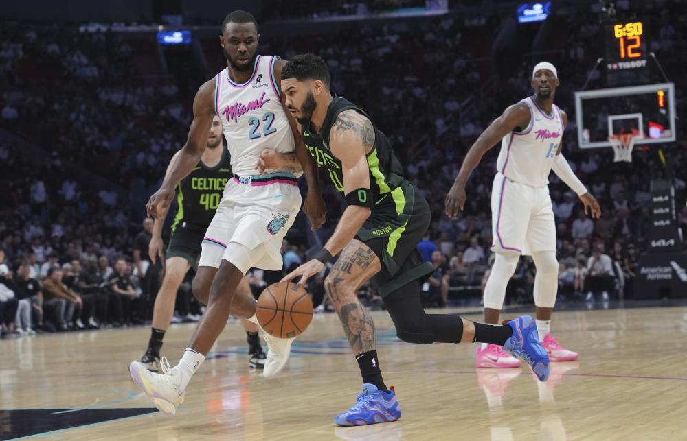 陆续抵达 陆续抵达