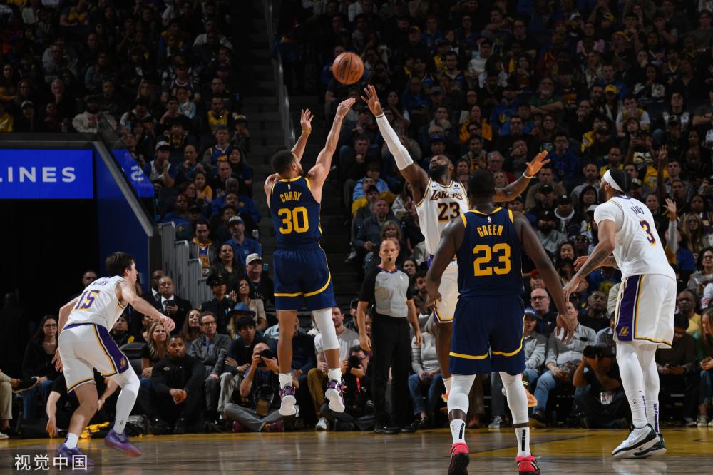 门将表现异 门将表现异