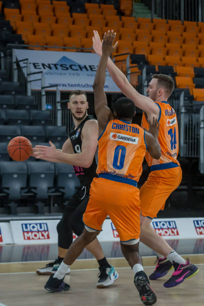 松玩笑打破 松玩笑打破